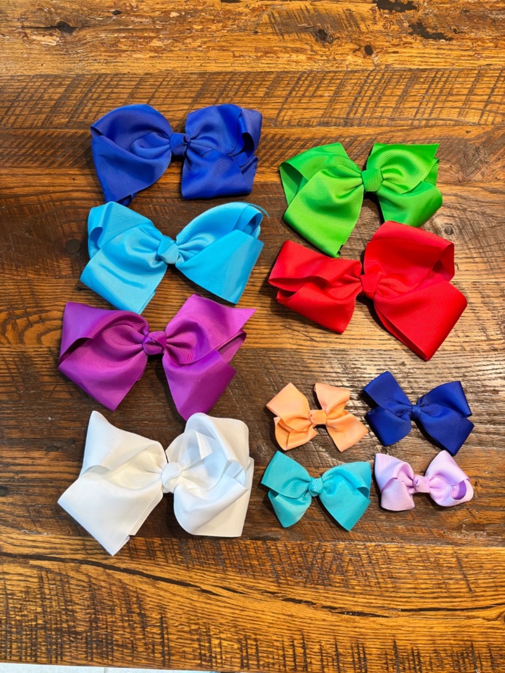 10 Clip Hair Bows - 6 Large 7.5" and 4 Small 4.5"